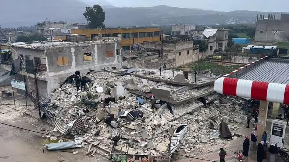 भूकंप से  शहर-शहर तबाही, अब तक 560 मौतें