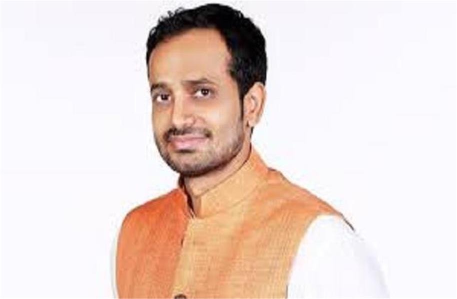 राहुल गांधी के दौरे से पहले कांग्रेस में बवाल! क्यों दिया हेमंत कटारे ने इस्तीफा?