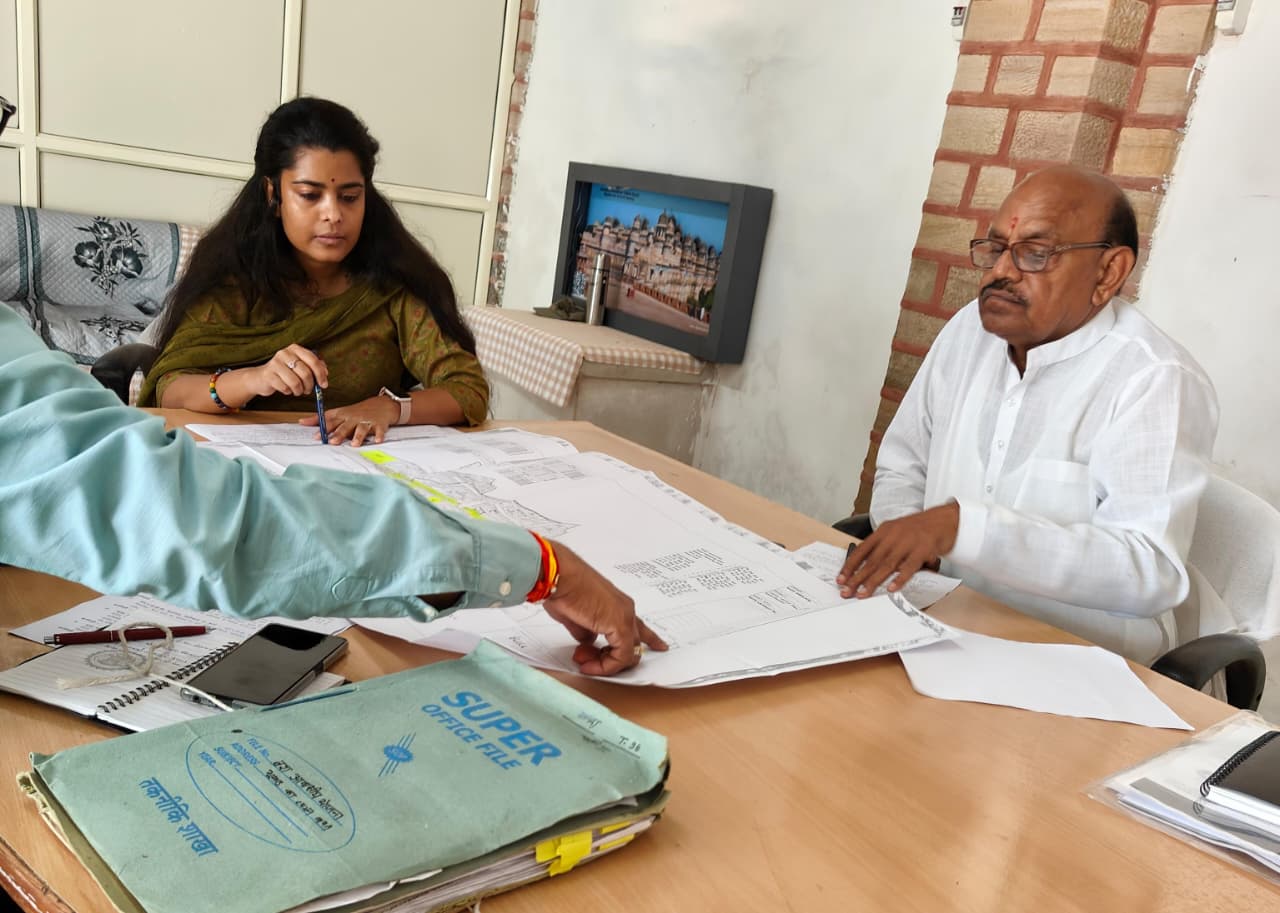 साडा अध्यक्ष अशोक शर्मा ने परखी जमीनी व्यवस्थाएं, बैठक में विकास कार्यों को लेकर दिए निर्देश